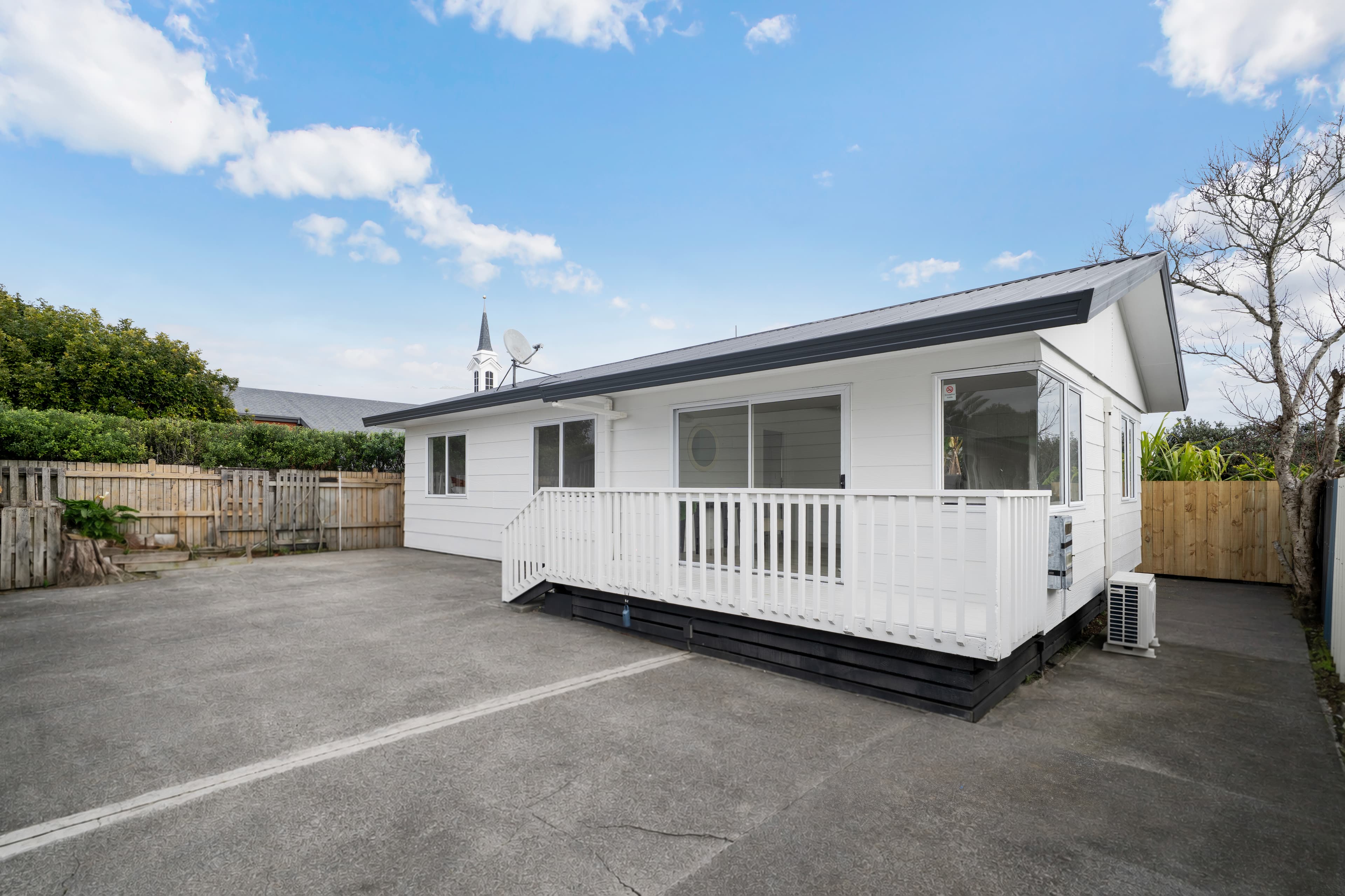 3/9 Robertson Road, Favona, Favona