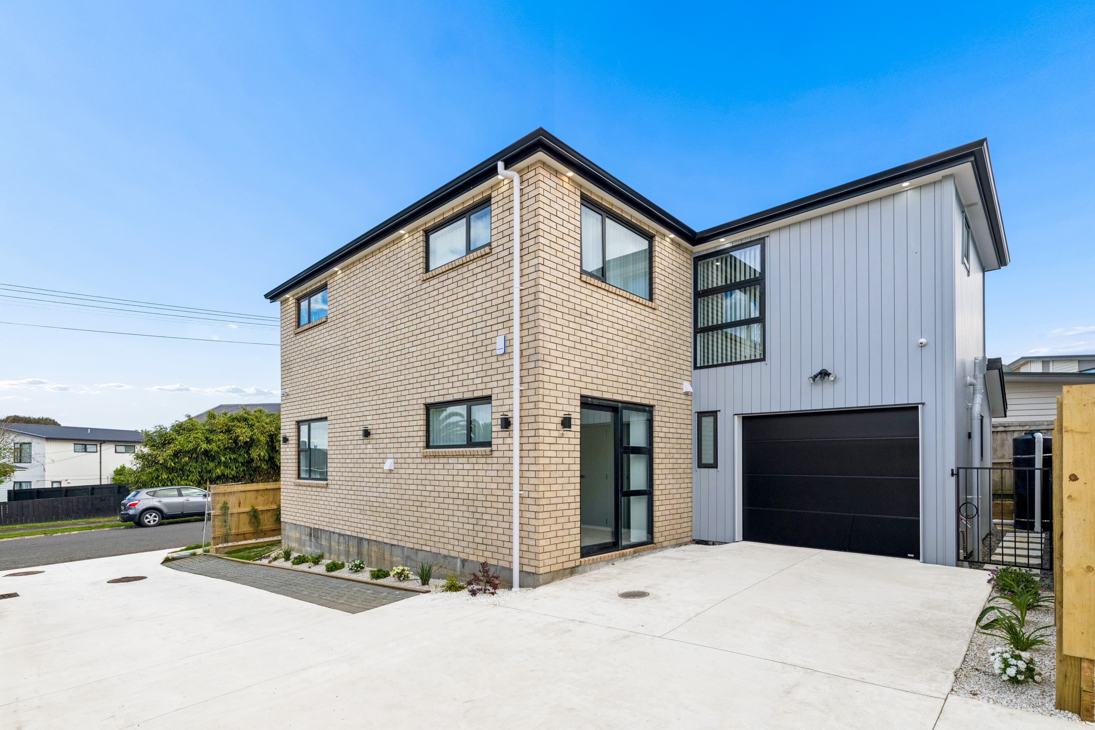 Lots 1 & 2/28 Farnborough Crescent, Māngere, Māngere