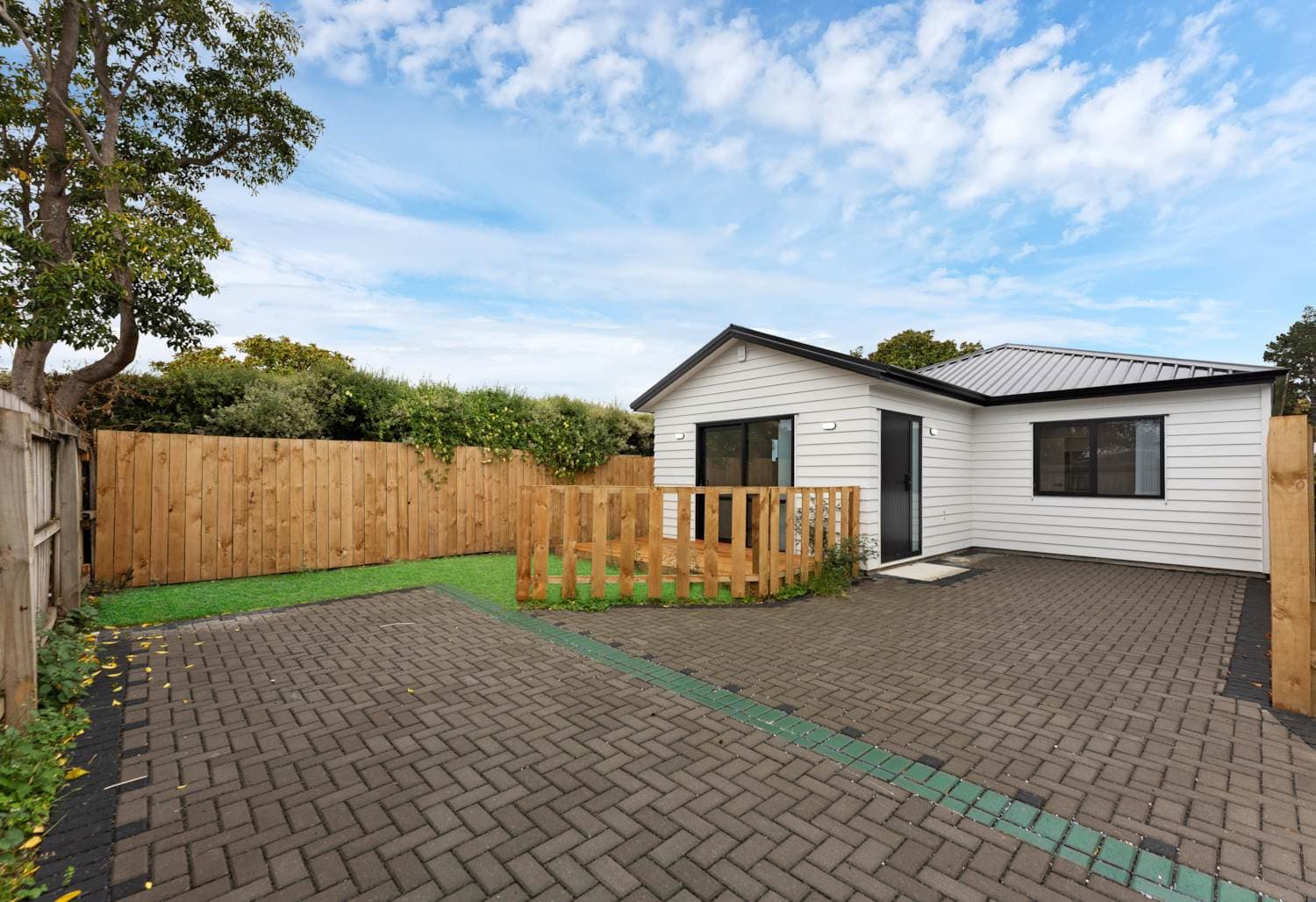 37D Clarkson Crescent, Otara, Otara