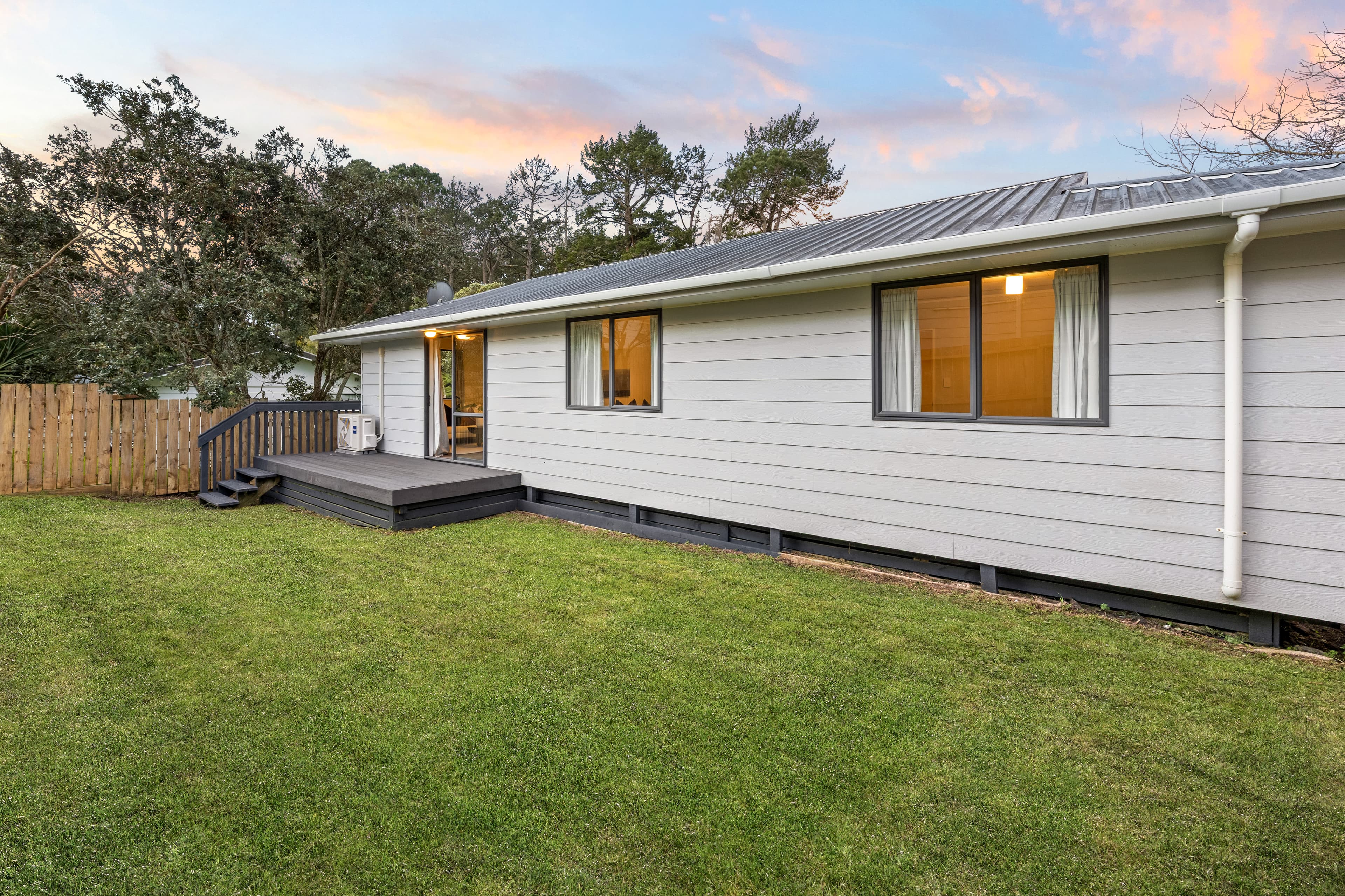 8A Alidade Place, Massey, Massey